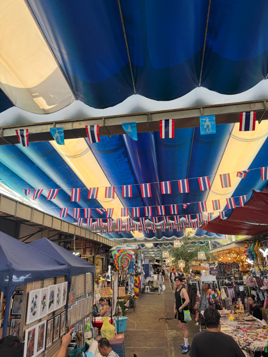 Bangkok: hét startpunt van je Thailand reis bangkok weekend market1