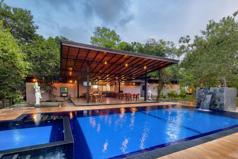 Sigiriya, groen, olifanten en de iconische Lion Rock Atha Resort
