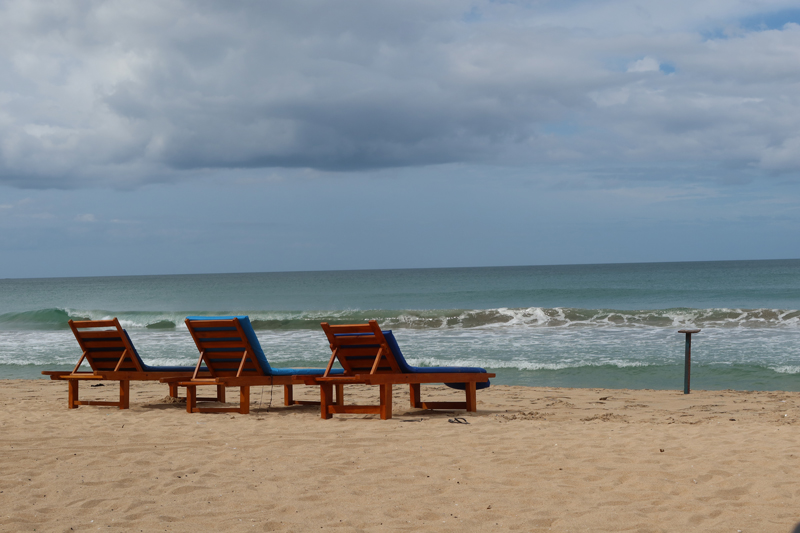 trimcomalee hostel strand