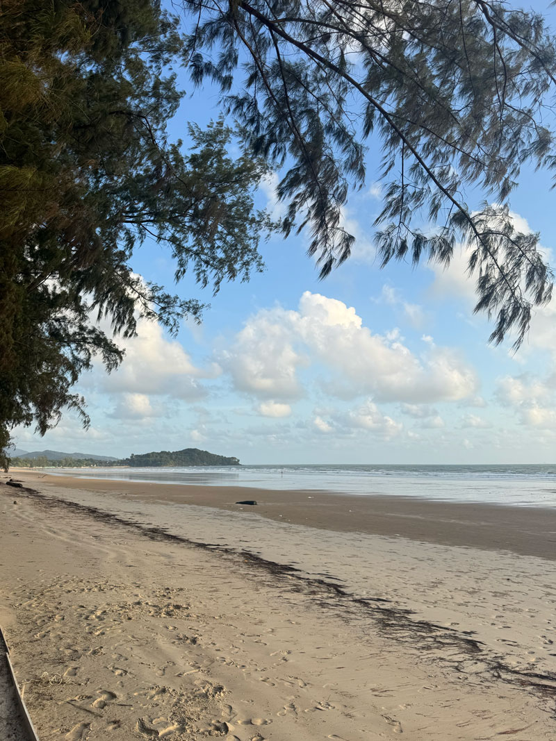 Koh Lanta tips: relaxed eiland in Thailand koh lanta lotus resort beach1