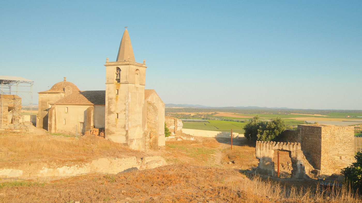 Wandel langs de muren en bastions